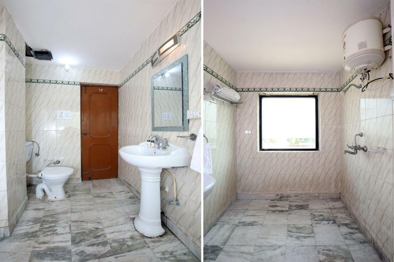 Capital O 10990 Hotel Gobind Regency Zirakpur Exterior photo