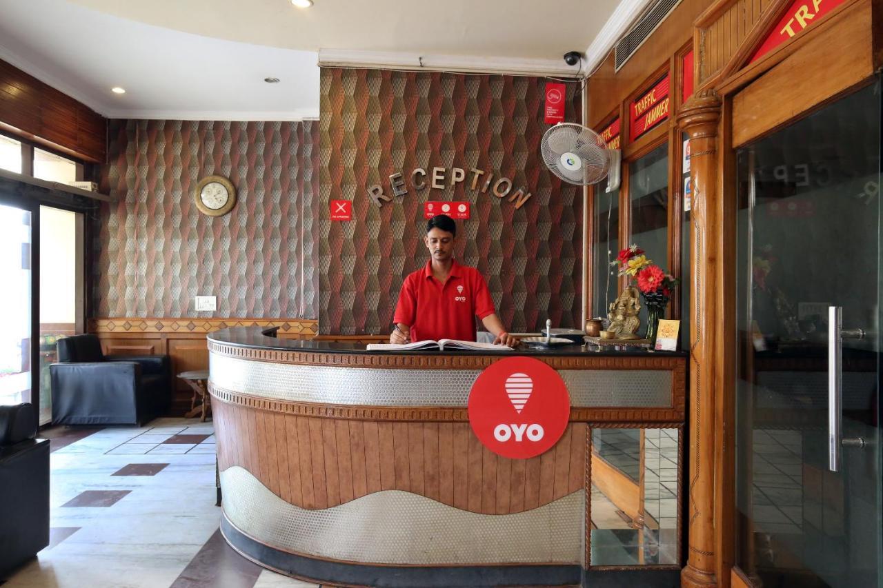 Capital O 10990 Hotel Gobind Regency Zirakpur Exterior photo